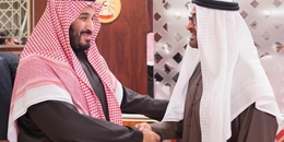 هكذا يسعى ابن سلمان وابن زايد لتطويع أحكام الفقه الإسلامي