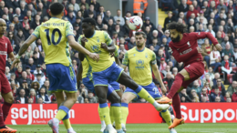 الدوري الإنجليزي: صلاح يقود ليفربول للفوز على ضيفه نوتنغهام 3-2