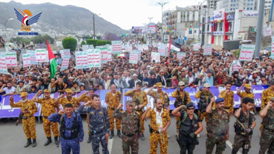 مسيرة حاشدة بمدينة إب تحت عنوان "قادمون في العام العاشر، وفلسطين قضيتنا الأولى"