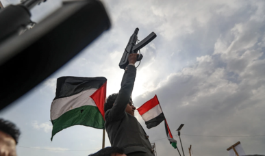 صنعاء تحذّر العدو الإسرائيلي من الاستمرار بارتكاب الجرائم في غزة