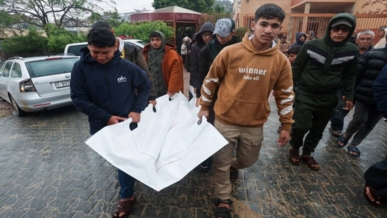 استشهاد شاب فلسطيني برصاص العدو الإسرائيلي شمالي قطاع غزة