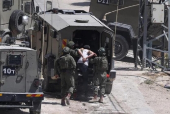 العدو الإسرائيلي يعتقل شقيقين فلسطينيين شرق رام الله ومستوطنون يقتحمون حيا في سلوان