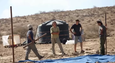 مستوطنون يهاجمون نشطاء ومتضامنين أجانب شمال أريحا