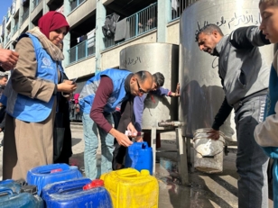 "أونروا"الحصول على المياه النظيفة في ملاجئ غزة المكتظة أمرا بالغ الأهمية