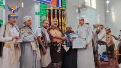 ​تكريم 50 حافظاً وحافظة للقرآن الكريم من مدرسة الأنصار بمدينة البيضاء