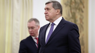 أوشاكوف: تعديلات كييف وبروكسل على "الخطة الأمريكية" لا تقرب الاتفاق