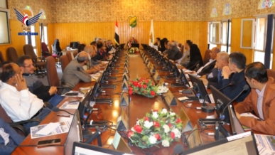 مناقشة سبل تطوير الأداء الأكاديمي والإداري بجامعة صنعاء