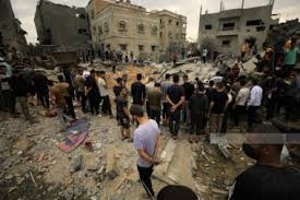 العدو الصهيوني يصدر "أوامر إخلاء" جديدة للفلسطينيين في مناطق بخان يونس