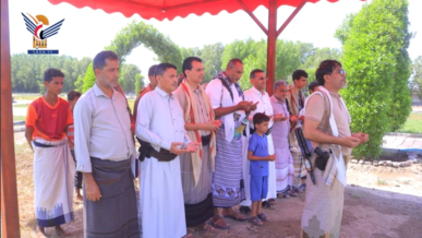 محافظ الحديدة يزور روضة الشهداء بمربع المدينة محافظ الحديدة يزور روضة الشهداء بمربع المدينة