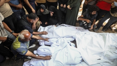 استشهاد ثلاثة فلسطينيين في قصف صهيوني على بلدة بيت لاهيا شمالي غزة