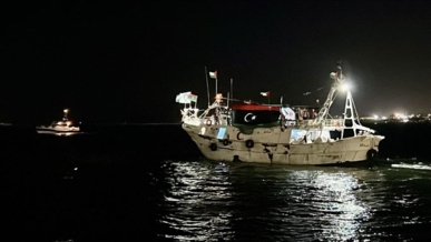 3 مسيرات "اسرائيلية" تحلق فوق سفينة "عمر المختار" الليبية التابعة لأسطول الصمود