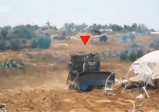 "القسام" تدمر جرافتين عسكريتين للعدو الصهيوني جنوبي قطاع غزة