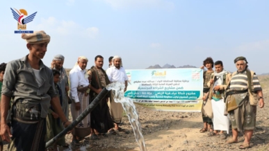مكتب زكاة الحديدة يدشّن مشروع شبكة مياه قرية الزيلعي بجبل رأس