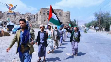 صنعاء .. مسيرات راجلة ووقفات قبلية في همدان بالذكرى الثانية لعملية "طوفان الأقصى"