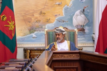 دبلوماسي إيراني: التعاون مع عُمان لإدارة مضيق هرمز سبب رئيسي وراء تهديدات ترامب 
