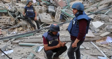 "الإعلاميين الفلسطينيين" يطالب منظمات دولية بالضغط على "إسرائيل" لرفع الحظر عن دخول الصحفيين غزة