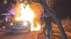 استشهاد أربعة لبنانيين في غارة إسرائيلية على مركبة جنوب لبنان