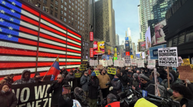 احتجاجات في نيويورك وواشنطن ضد العملية الأمريكية في فنزويلا