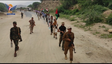 حجة .. مسير لخريجي الدورات المفتوحة "طوفان الأقصى" في خيران المحرق