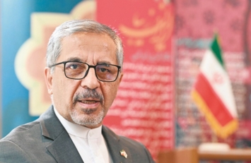 سفير إيراني: أمريكا و"إسرائيل"، احتجزتا الاقتصاد العالمي كرهينة