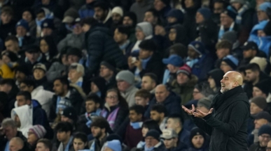 غوارديولا يجدد دعمه للقضية الفلسطينية: "العالم تخلى عن فلسطين"