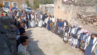 وقفات شعبية في إب وفاءً لتضحيات الشهداء وتأكيدًا على الجهوزية