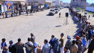 وقفة قبلية مسلحة بمديرية سنحان إعلانًا للجهوزية واستمرارًا في التعبئة