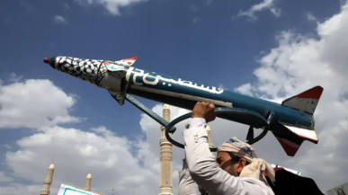 اليمنُ قدْ يفتحُ "أبوابَ الجحيمِ" علَى "إسرائيلَ"