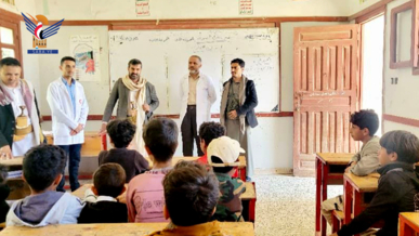 عركاض والطاوس يتفقدان أنشطة الدورات الصيفية بمدينة المحويت