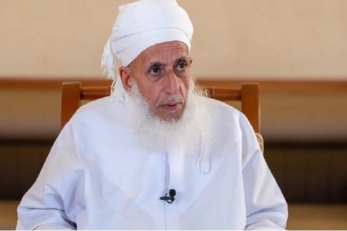 مفتي سلطنة عُمان يدعو المسلمين للوقوف صفًا واحدًا لمواجهة العدوان على غزة وإيران