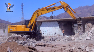 تدشين مشروع إعادة بناء مدرسة محمد طه ناجي بمديرية صبر الموادم في تعز