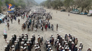 عرض لقوات التعبئة بمديرية كشر في حجة تضامناً مع غزة