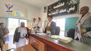 المحويت .. رئيس محكمة الاستئناف يتفقد سير العمل بمحكمة بني سعد