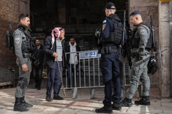 "الأورومتوسطي": "إسرائيل" توظّف حالة الطوارئ لتفكيك الوضع القائم في القدس