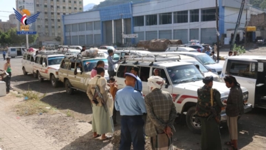 تعز.. تنفيذ حملة لتنظيم فرز النقل من الحوبان إلى مدينة تعز تعز.. تنفيذ حملة لتنظيم فرز النقل من الحوبان إلى مدينة تعز