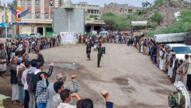 وقفة بمديرية جبل الشرق بذمار نصرة لغزة وتضامناً مع الأسرى الفلسطينيين