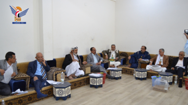 رئيس مجلس الشورى يطلع على سير ورشة عمل حول "المسؤولية والإدارة"