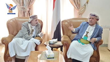 رئيس مجلس النواب يناقش مع وزير النفط عددا من المواضيع المتعلقة بأداء الوزارة رئيس مجلس النواب يناقش مع وزير النفط عددا من المواضيع المتعلقة بأداء الوزارة