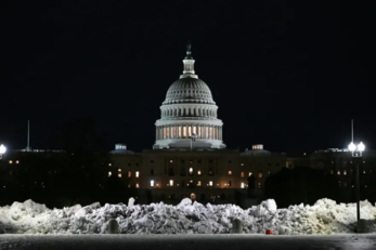 بدء شلل مالي في الولايات المتحدة