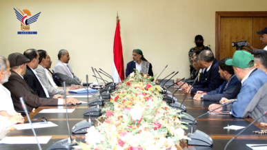 مفتاح يزور وزارات العدل والخارجية والثقافة ويشيد بإسهامات وزرائها الشهداء