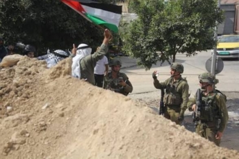 العدو الإسرائيلي والمستوطنون يواصلون اعتداءاتهم على الفلسطينيين في الضفة الغربية 