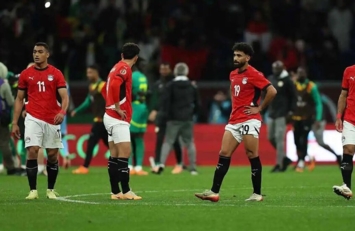 "كاف" يعلن إيقاف ثنائي منتخب مصر أمام نيجيريا في كأس أمم إفريقيا