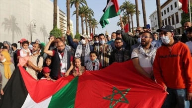 آلاف المغاربة يتظاهرون دعما لغزة ورفضا للتجويع