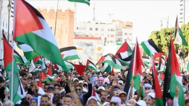 آلاف المغاربة يتظاهرون للتنديد بالعدوان الصهيوني على غزة وإيران