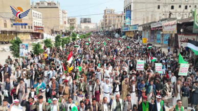 مسيرات حاشدة في الضالع إسنادا لغزة ورفضا لمؤامرة نزع سلاح المقاومة