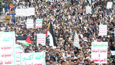  مسيرات حاشدة في مديريات محافظة إب انتصارا لمظلومية الشعب الفلسطيني