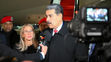 مادورو يبدي استعداده للتحدث مع ترامب ويحذره من "أكبر خطأ في حياته"