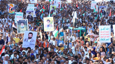  الحديدة تحيي ذكرى "طوفان الأقصى" بمسيرات مليونية