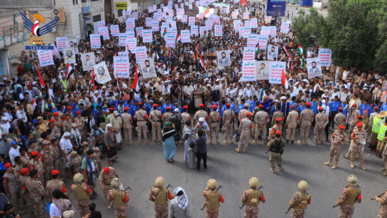 الحديدة تشهد مسيرات كبرى تحت شعار "لا أمن للكيان وغزة والأقصى تحت العدوان"