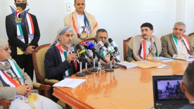 القائم بأعمال رئيس الوزراء يطلّع على سير أعمال المؤتمر الدولي الرابع "فلسطين قضية الأمة المركزية"